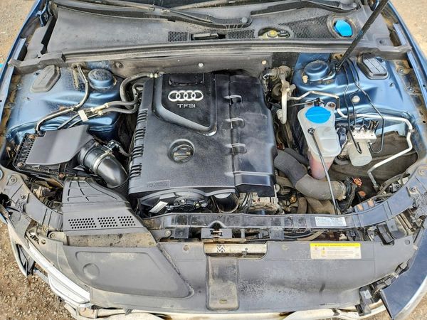 2015 AUDI A5 — Engine bay