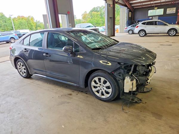 2024 TOYOTA COROLLA — Passenger 3/4