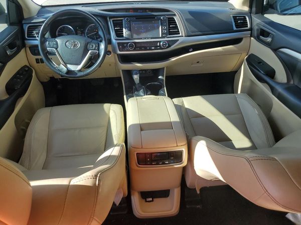 2018 TOYOTA HIGHLANDER SE/XLE