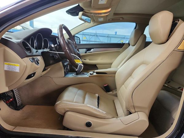 2013 MERCEDES-BENZ C C250 — DENT