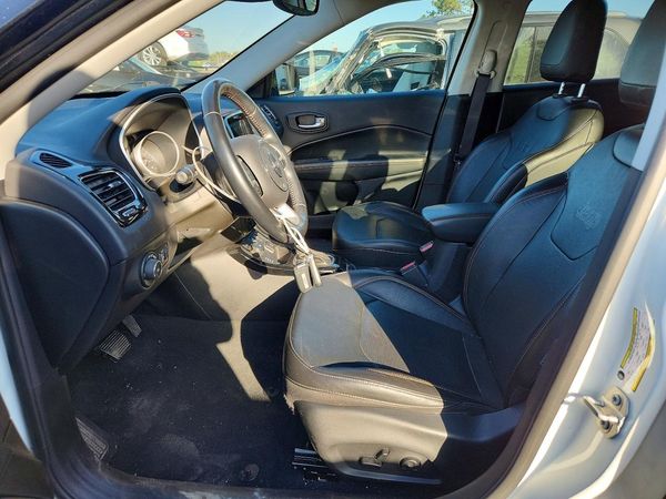 2020 JEEP COMPASS Limited — DENT