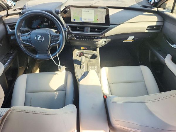 2025 LEXUS UX 300H — CKPT