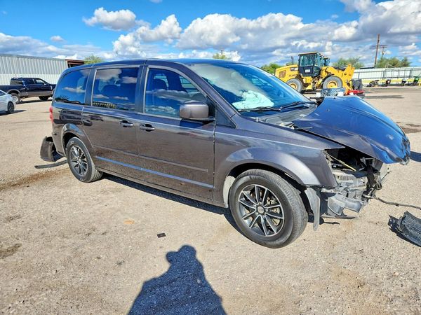 2016 DODGE CARAVAN SE — Passenger 3/4