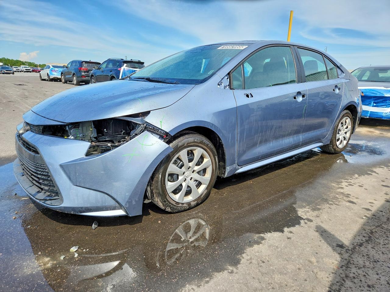 2026 TOYOTA COROLLA LE — Front 3/4