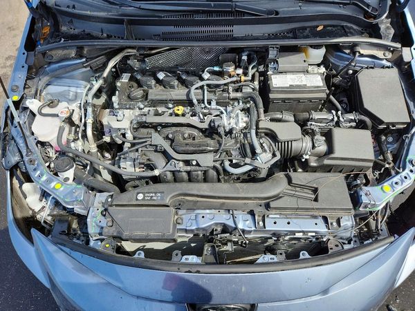 2026 TOYOTA COROLLA LE — Engine bay