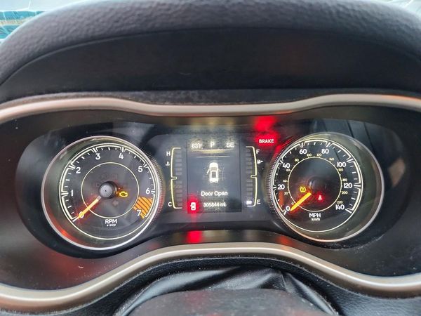 2014 JEEP CHEROKEE Sport — ODOM