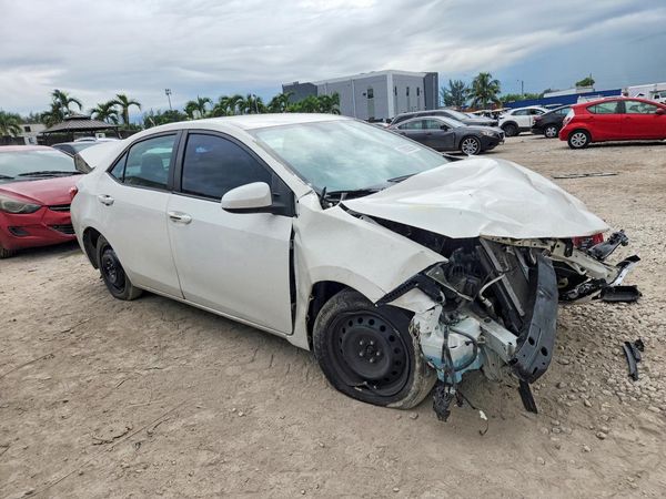 2015 TOYOTA COROLLA L/LE — Passenger 3/4