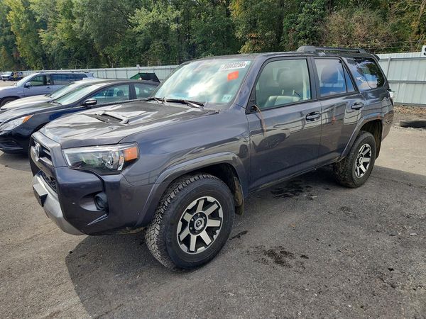 2023 TOYOTA 4RUNNER TRD offroad Prem — Front 3/4
