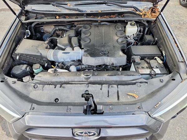 2023 TOYOTA 4RUNNER TRD offroad Prem — Engine bay
