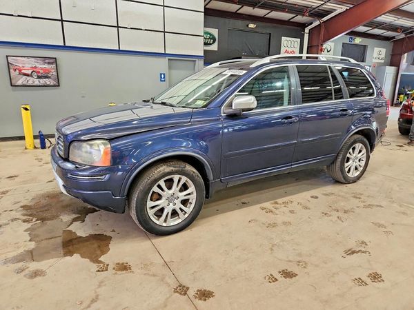 2013 VOLVO XC90 — DSFA — Front 3/4