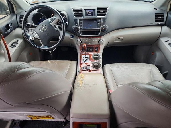 2013 TOYOTA HIGHLANDER Base/Hybrid — CKPT