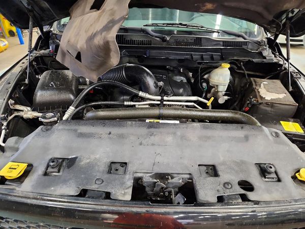 2013 RAM 1500 — Engine bay