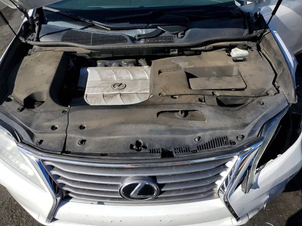2013 LEXUS RX 350 — Engine bay
