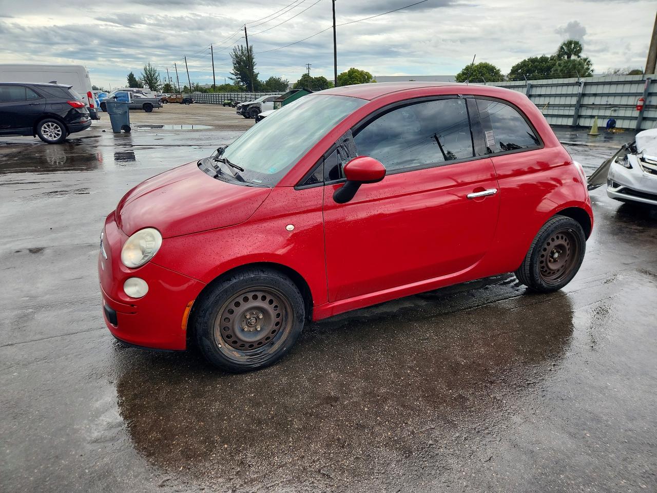 2014 FIAT 500 Pop — Front 3/4