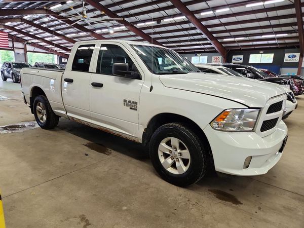 2019 RAM 1500 CLASSIC — Passenger 3/4