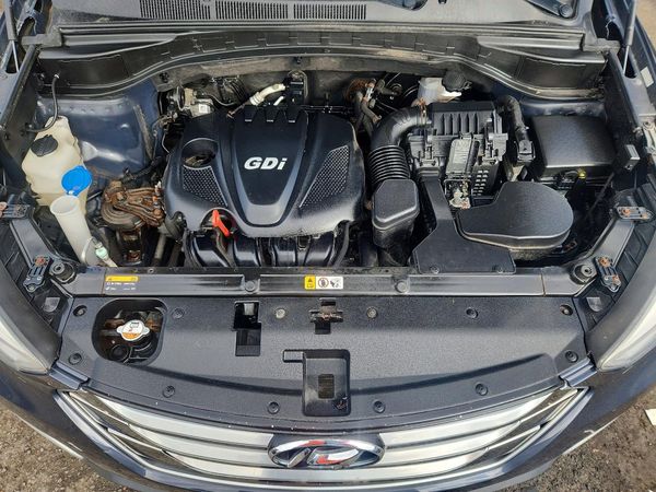 2016 HYUNDAI SANTA FE — Engine bay