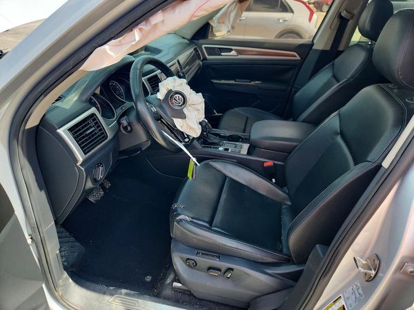 2018 VOLKSWAGEN ATLAS SEL — DENT