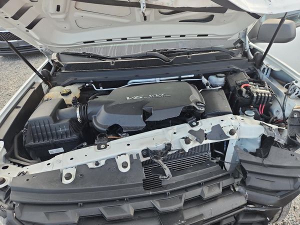 2022 CHEVROLET COLORADO Work Truck — Engine bay
