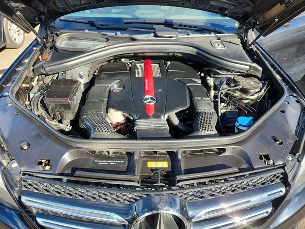 2018 MERCEDES-BENZ GLE-CLASS — Engine bay