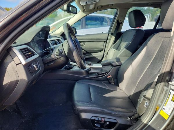 2013 BMW 3 SERIES — DENT