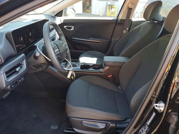 2026 KIA K4 LX, LXS — DENT
