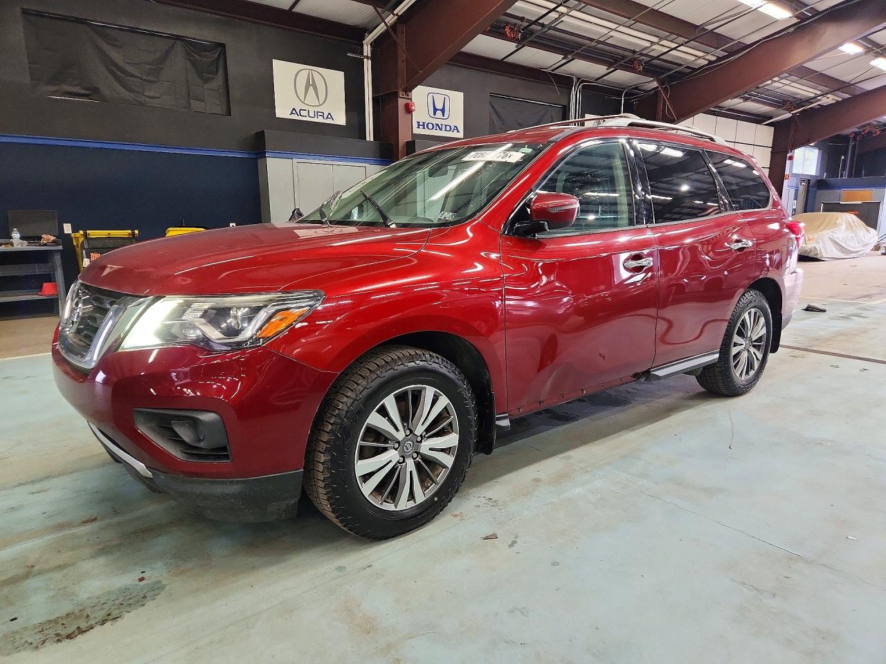 2018 NISSAN PATHFINDER — Front 3/4