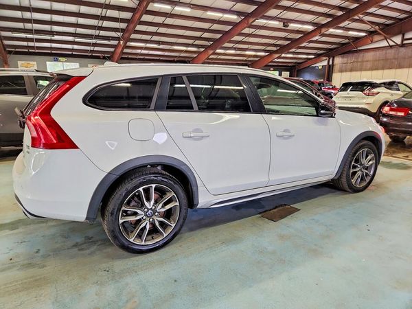 2015 VOLVO V60 CROSS COUNTRY — PSRA