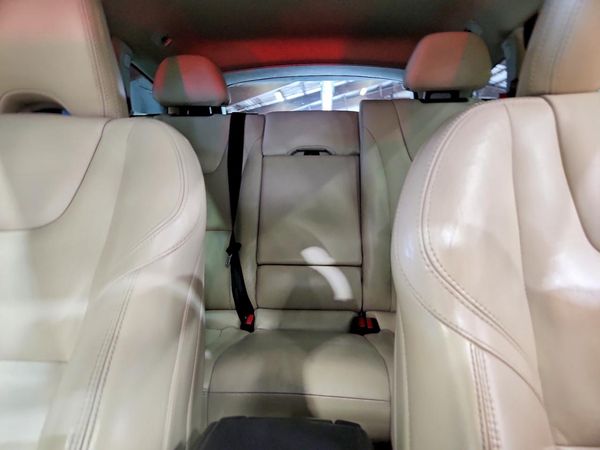 2015 VOLVO V60 CROSS COUNTRY — SUVN