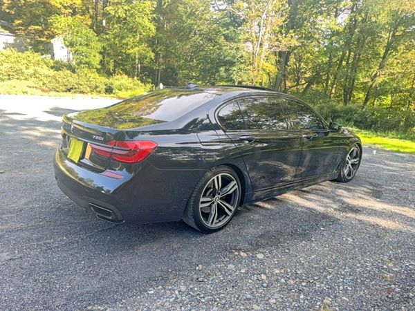 2019 BMW 750