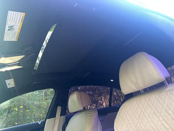 2019 BMW 750
