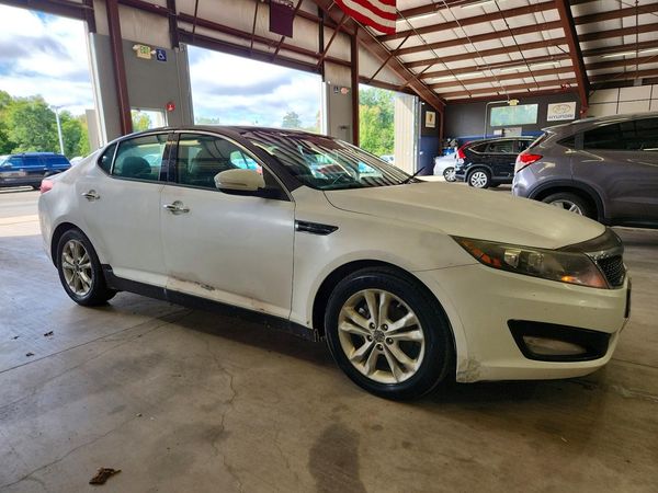 2013 KIA OPTIMA — Passenger 3/4