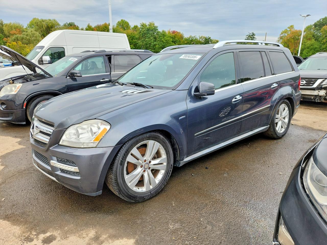 2012 MERCEDES-BENZ GL-CLASS GL350 BLUETEC 4-MATIC — Front 3/4
