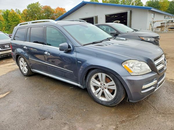 2012 MERCEDES-BENZ GL-CLASS GL350 BLUETEC 4-MATIC — Passenger 3/4