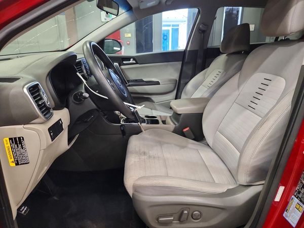 2017 KIA SPORTAGE — DENT