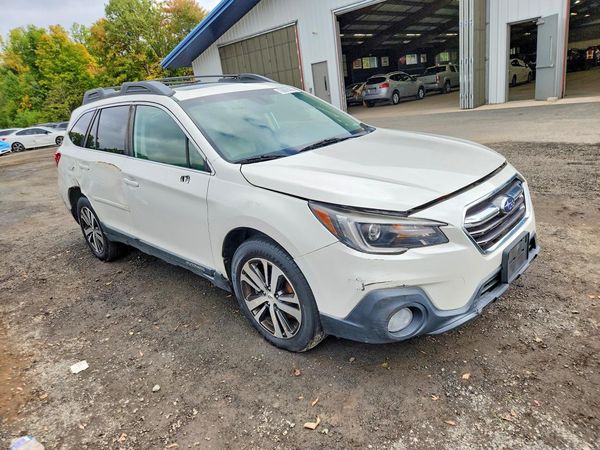 2018 SUBARU OUTBACK Limited+M/R+ES+NAVI — Passenger 3/4