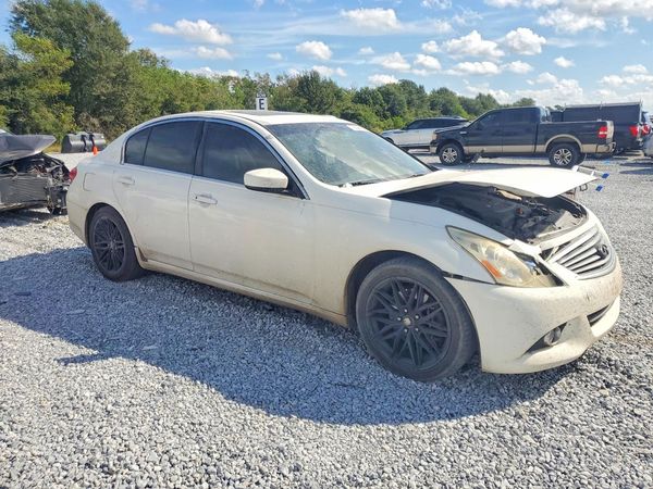 2012 INFINITI G37 — Passenger 3/4