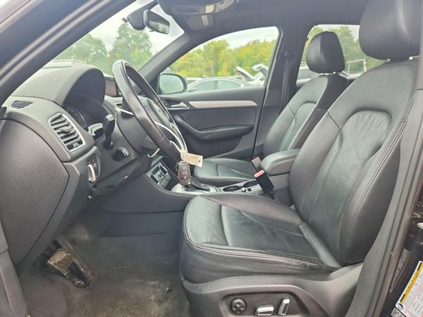 2017 AUDI Q3 — DENT