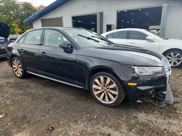 2018 AUDI A4 — Passenger 3/4