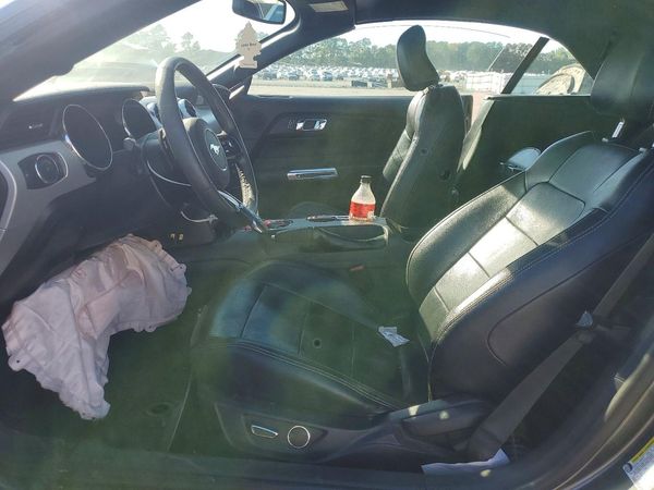 2017 FORD MUSTANG I4 Convertible — DENT