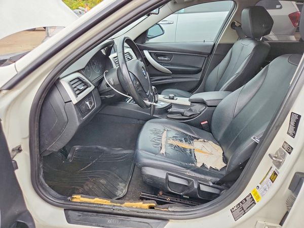 2013 BMW 3 SERIES — DENT