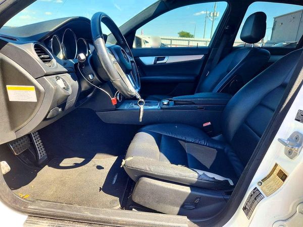 2013 MERCEDES-BENZ C-CLASS C250 — DENT