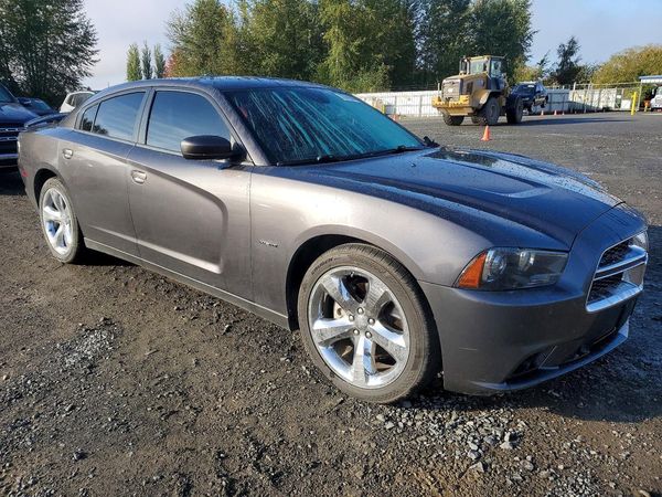 2014 DODGE CHARGER R/T RWD — Passenger 3/4