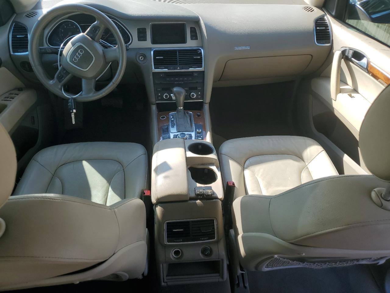 2009 AUDI Q7