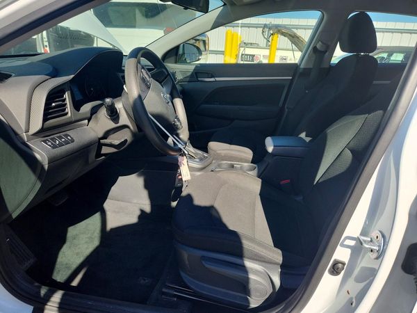 2020 HYUNDAI ELANTRA — DENT