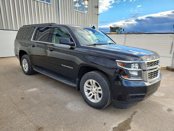 2016 CHEVROLET SUBURBAN LS — Passenger 3/4