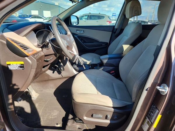 2015 HYUNDAI SANTA FE GL — DENT