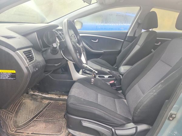 2013 HYUNDAI ELANTRA — DENT