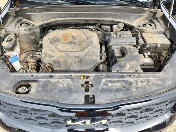 2022 KIA TELLURIDE EX — Engine bay
