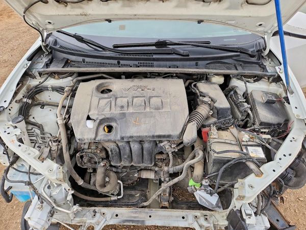 2018 TOYOTA COROLLA L/LE/SE/XLE/XSE — Engine bay