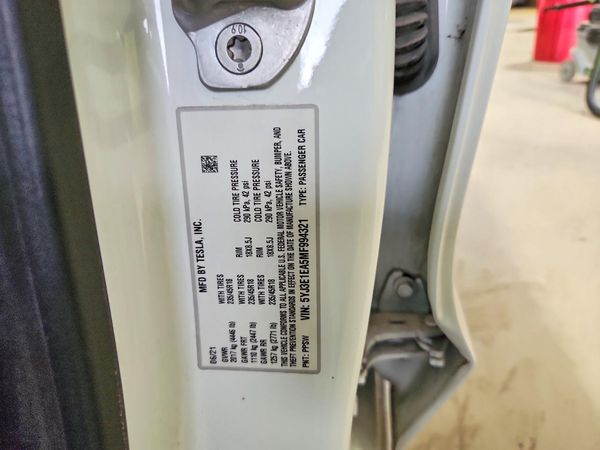 2021 TESLA MODEL 3 — VINS